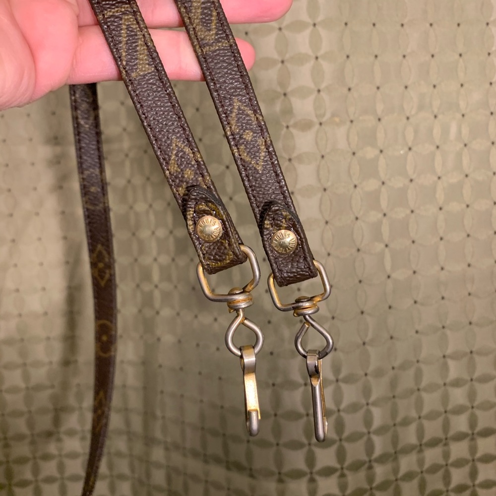 Vintage LV Shoulder Strap